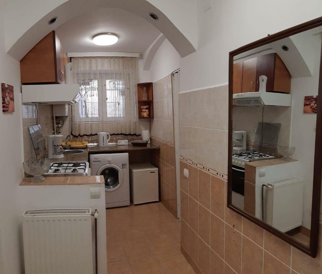 Tudor Apartment Μπρασόβ Εξωτερικό φωτογραφία
